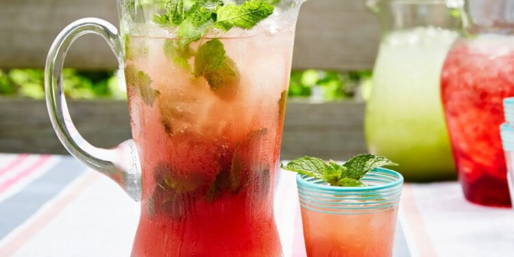 Sumo de melancia e hortelã