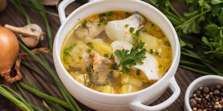 Sopa de peixe tradicional