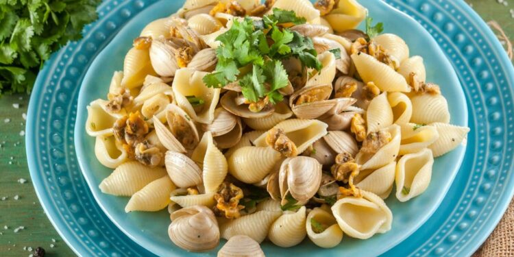 Salada de búzios à portuguesa