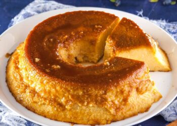 Pudim de pão tradicional à Portuguesa