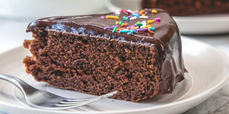 Bolo de chocolate com leite condensado