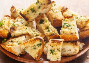 Pão de alho caseiro