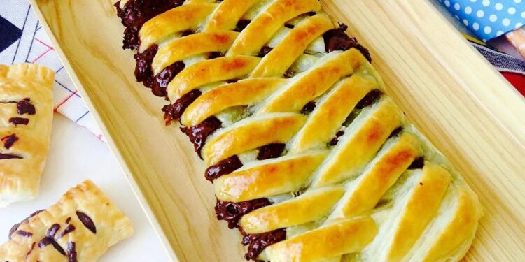 Folhado de chocolate cremoso