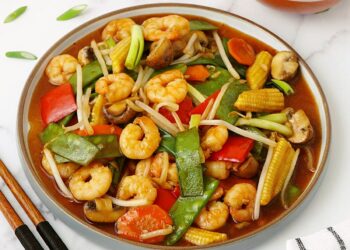 Chop suey de gambas