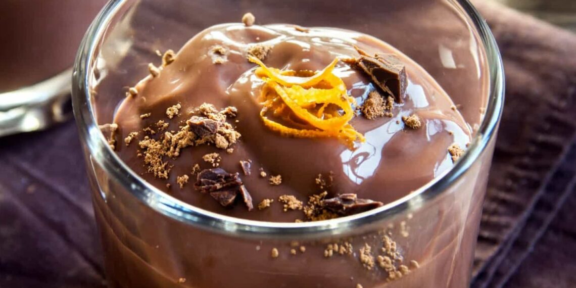 Mousse de chocolate com laranja cremosa