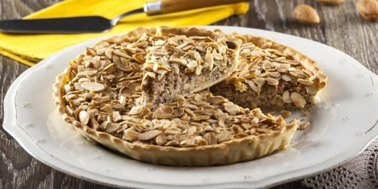 Tarte de amêndoa húmida e fofinha