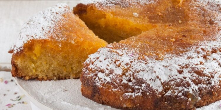 Bolo de gila húmido e fofo