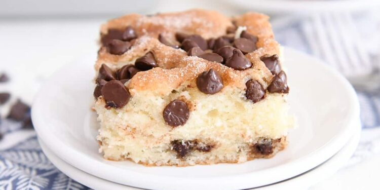 Bolo com pepitas de chocolate