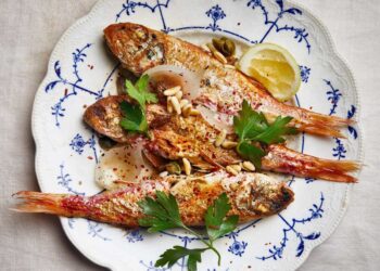 Salmonetes grelhados à moda de Setúbal