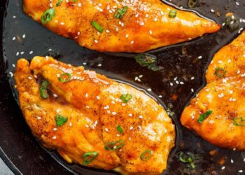 Bifes de frango com molho de pimenta