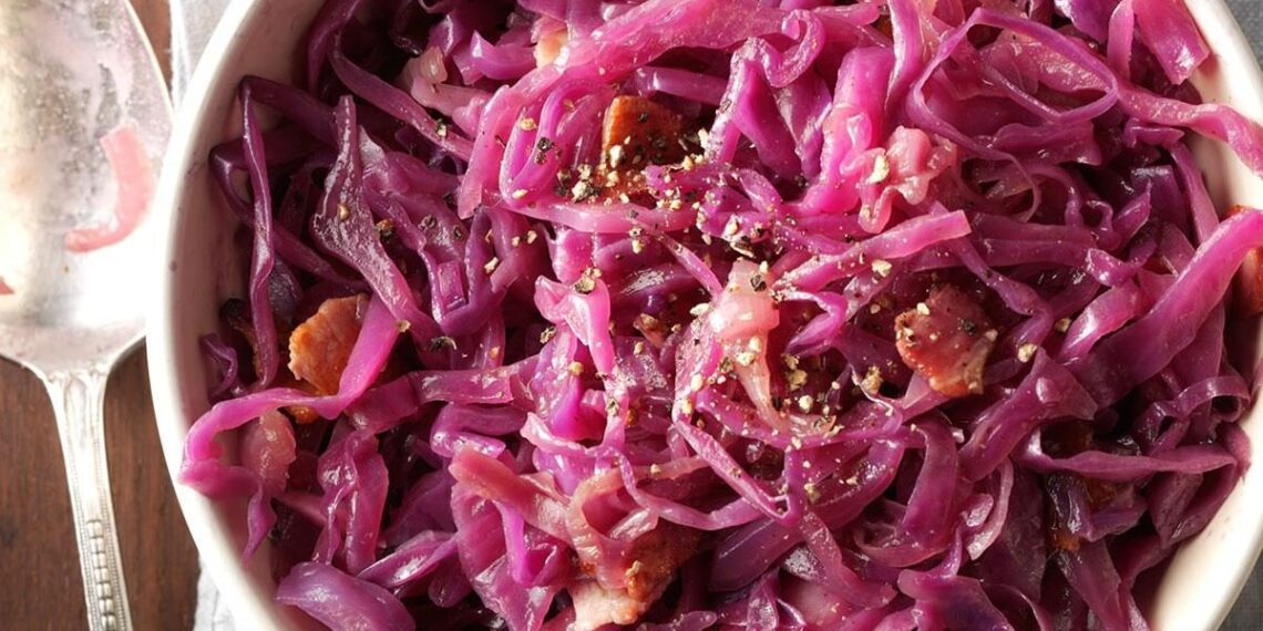 Couve roxa salteada