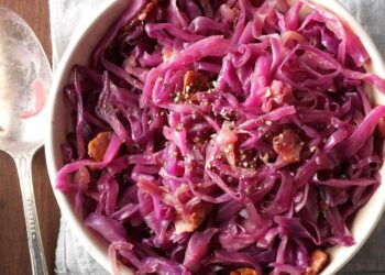 Couve roxa salteada