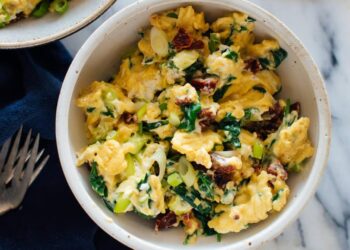 Ovos mexidos com míscaros