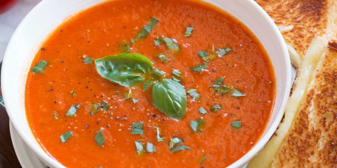 Sopa de tomate fácil