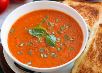 Sopa de tomate fácil