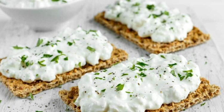 Pate de queijo fresco