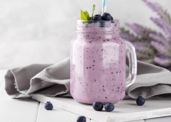 Batido de mirtilo fácil e rápido