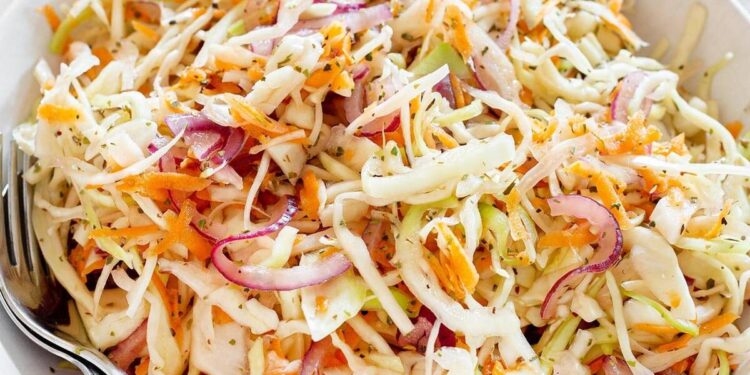 Salada de couve e cenoura