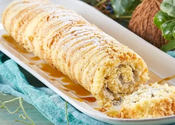 Torta de coco húmida à moda antiga