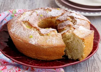 Bolo de claras e limão