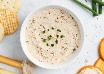 Paté de atum com ovo