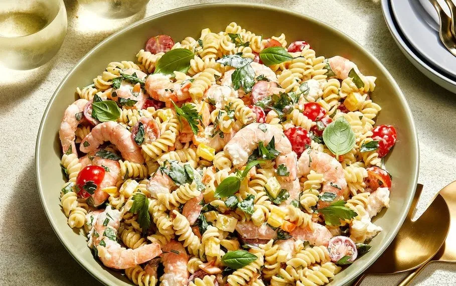 Salada fria de camarão