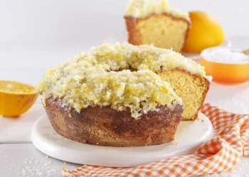 Bolo de laranja e coco