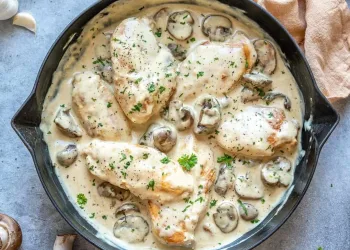 Bife com natas e cogumelos