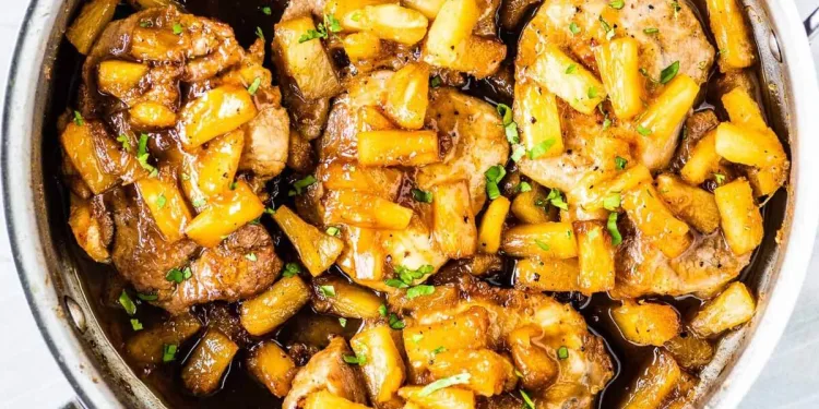 Costeletas com ananás