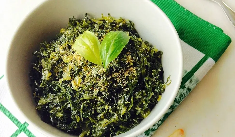 Couve galega salteada