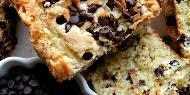 Bolo de coco e chocolate