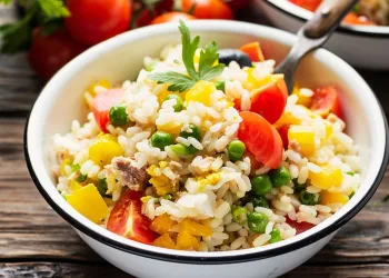 Salada fria de arroz