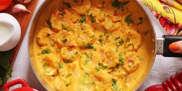 Camarão cremoso na frigideira