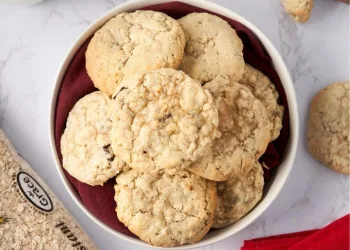 Biscoitos de coco crocantes