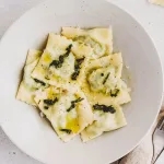 Ravioli de espinafre