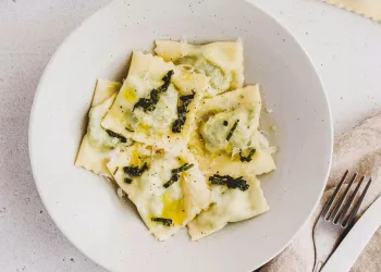 Ravioli de espinafre