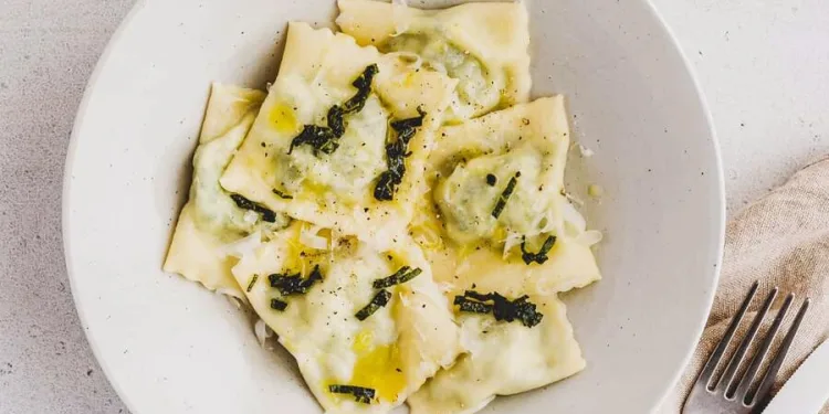 Ravioli de espinafre