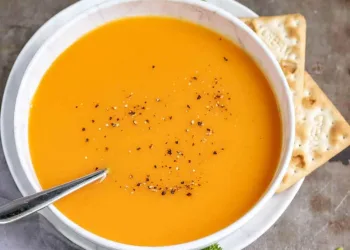 Creme de cenoura simples e fácil