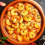 Camarão salteado com alho e piripiri