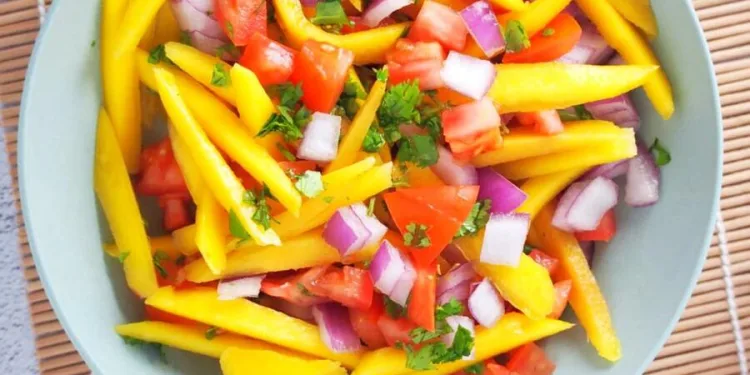 Salada de manga e tomate
