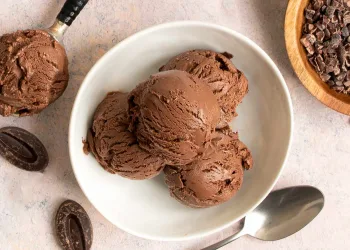 Gelado de chocolate caseiro