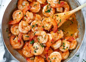 Camarão ao alho com cerveja