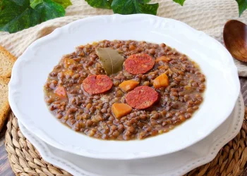 Lentilhas com chouriço