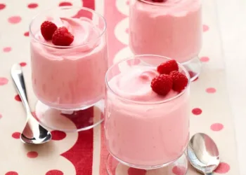 Mousse de framboesa cremosa