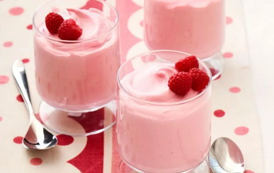 Mousse de framboesa cremosa