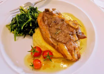 Costeletas de borrego com cerveja