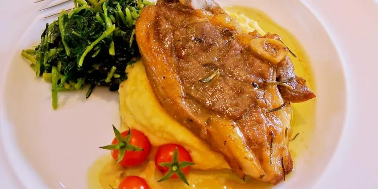 Costeletas de borrego com cerveja