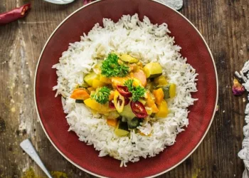 Caril de legumes com leite de coco