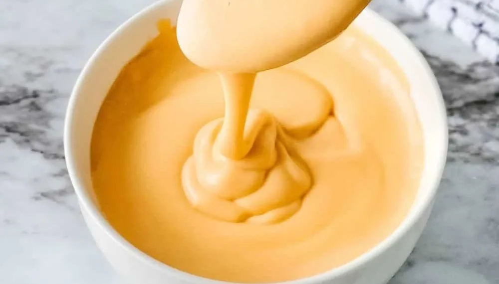 Molho de queijo simples e rápido