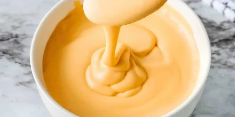 Molho de queijo simples e rápido